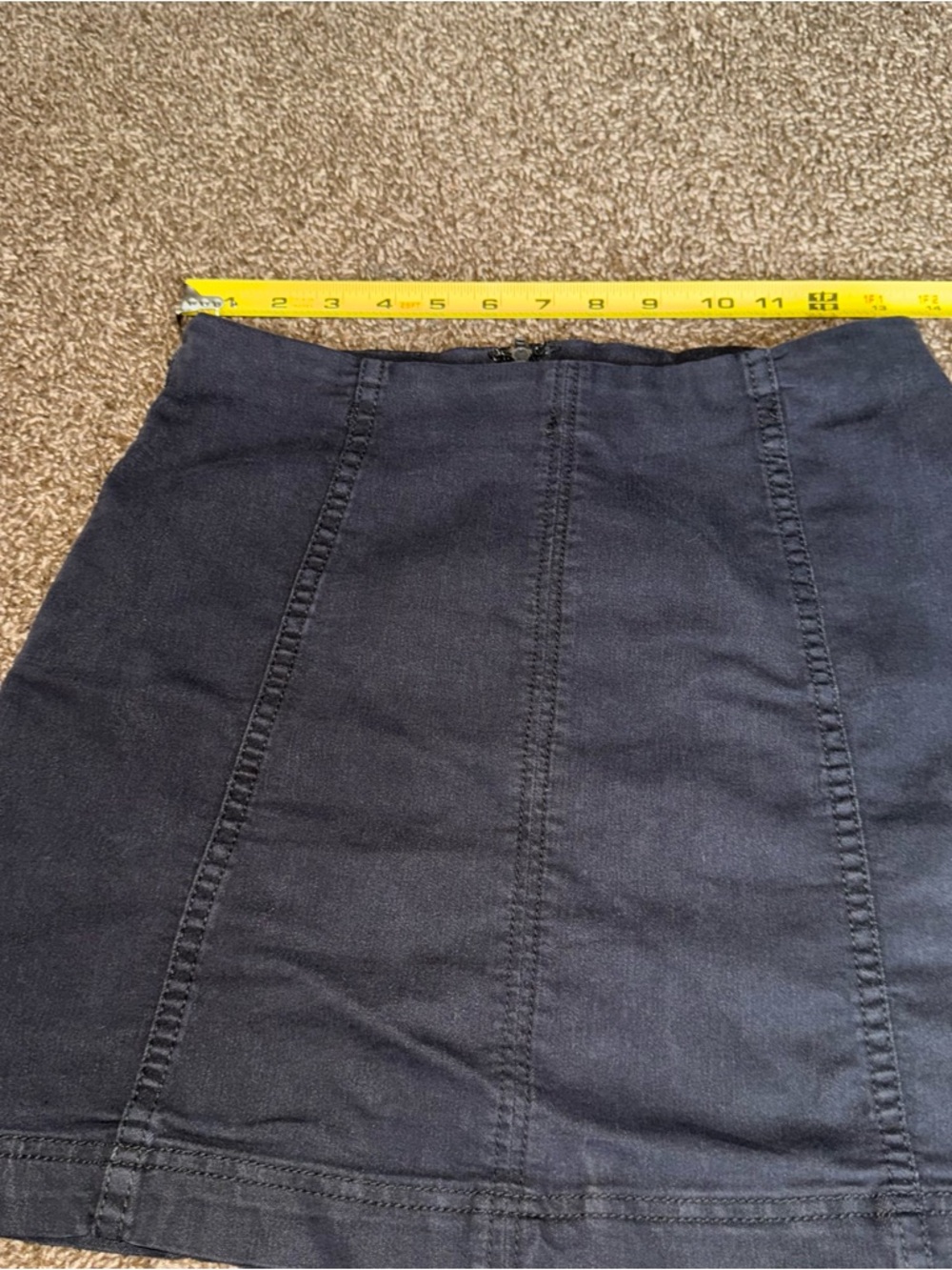Free People Black Mini Skirt Sz 6 ~ Stylish - Picture 13 of 14